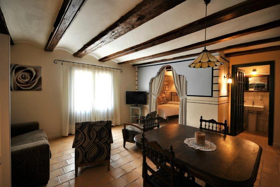 Апартаменты La Casa Grande De Альбаррасин Экстерьер фото